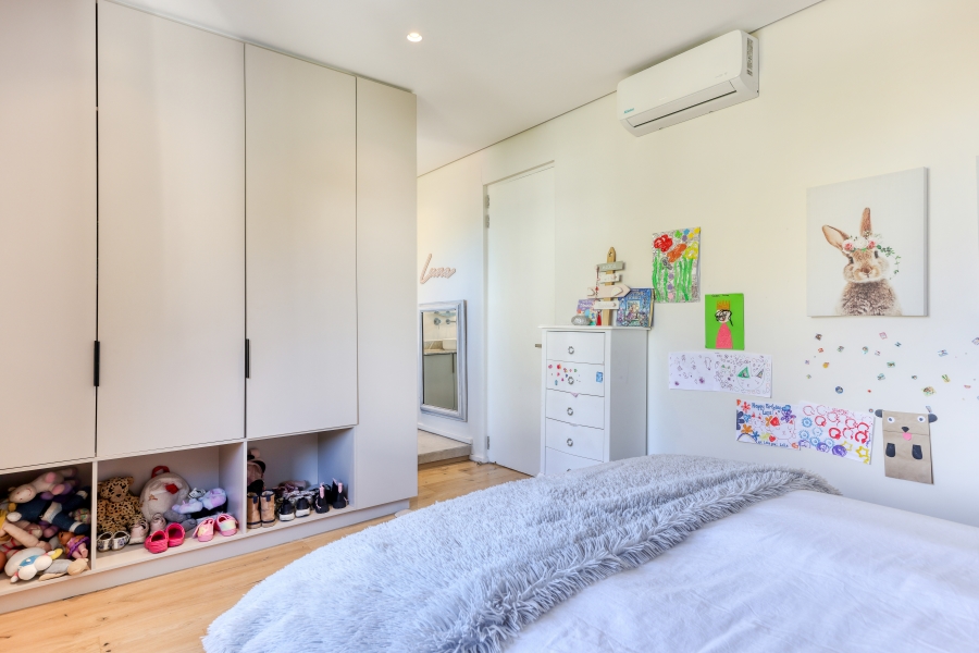 3 Bedroom Property for Sale in Sea Point Western Cape